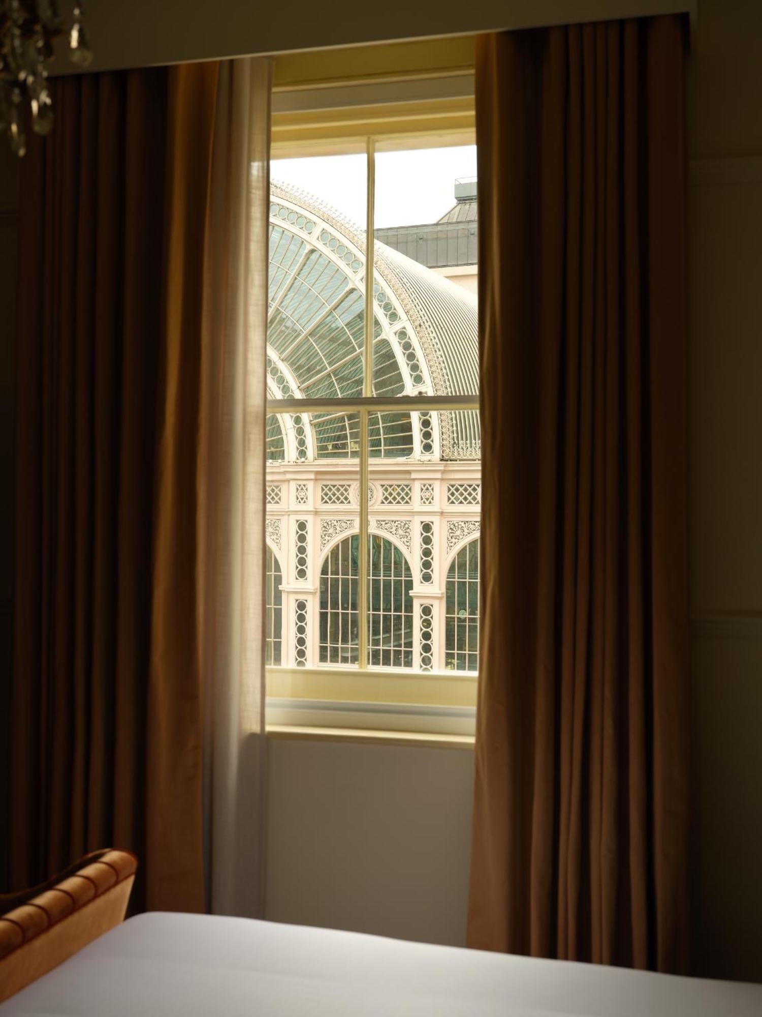 Nomad London Hotel ภายนอก รูปภาพ