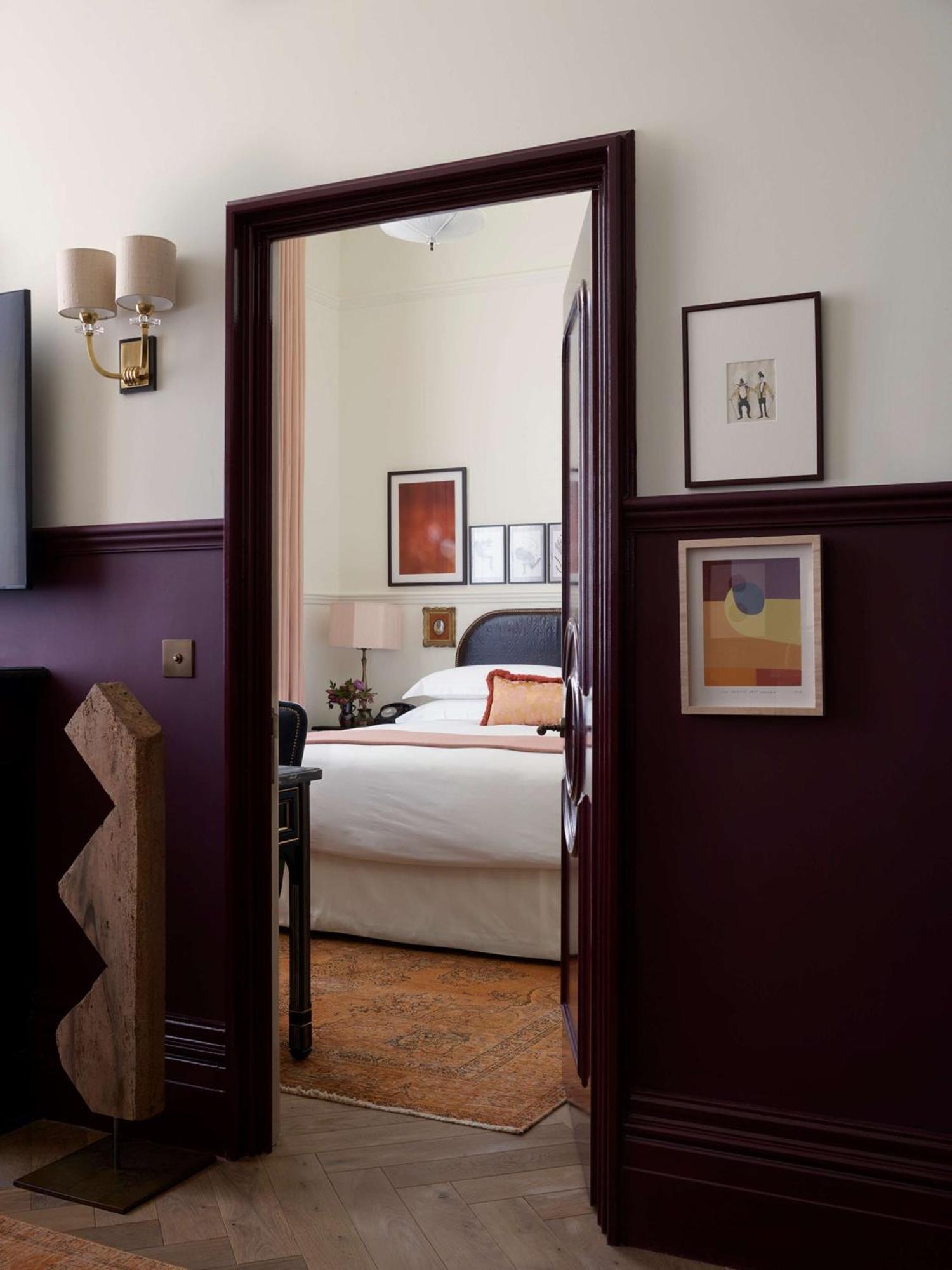 Nomad London Hotel ภายนอก รูปภาพ A room at the hotel